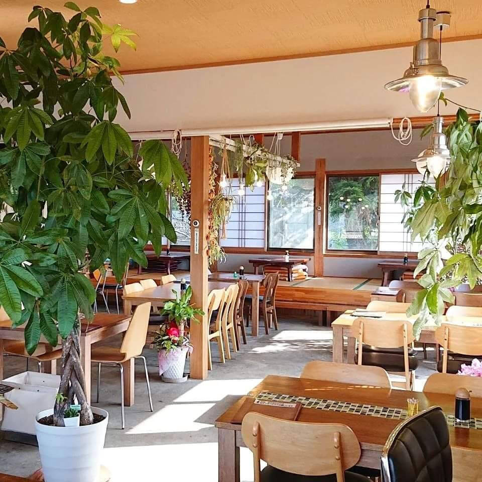 ドライブイン潮騒