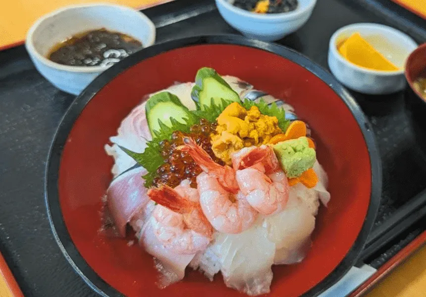 市場食堂ぶえんかん